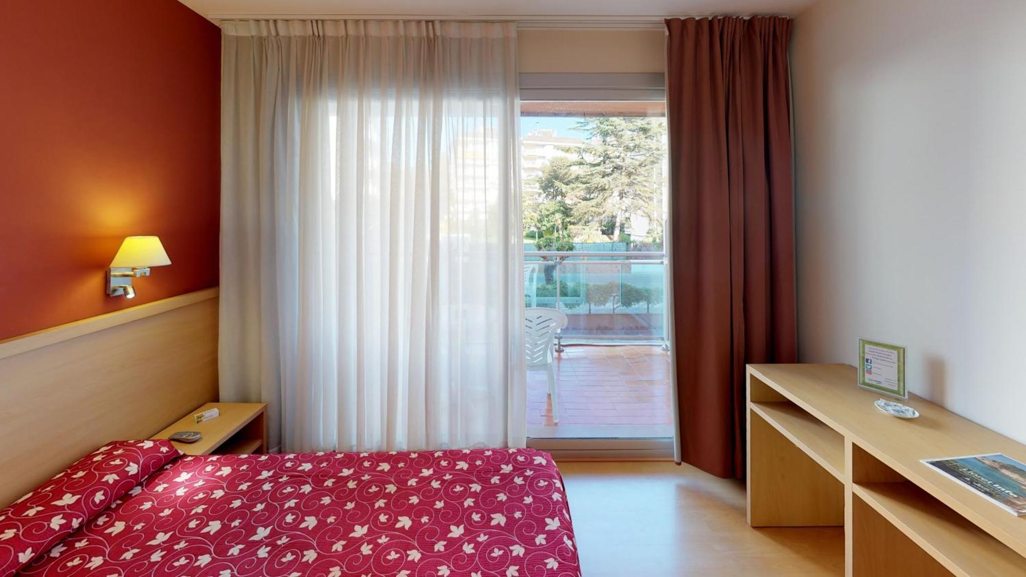 Hotel Surf Mar Lloret de Mar Oda fotoğraf