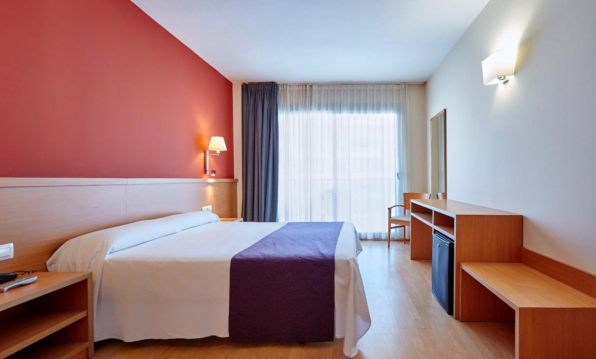 Hotel Surf Mar Lloret de Mar Oda fotoğraf
