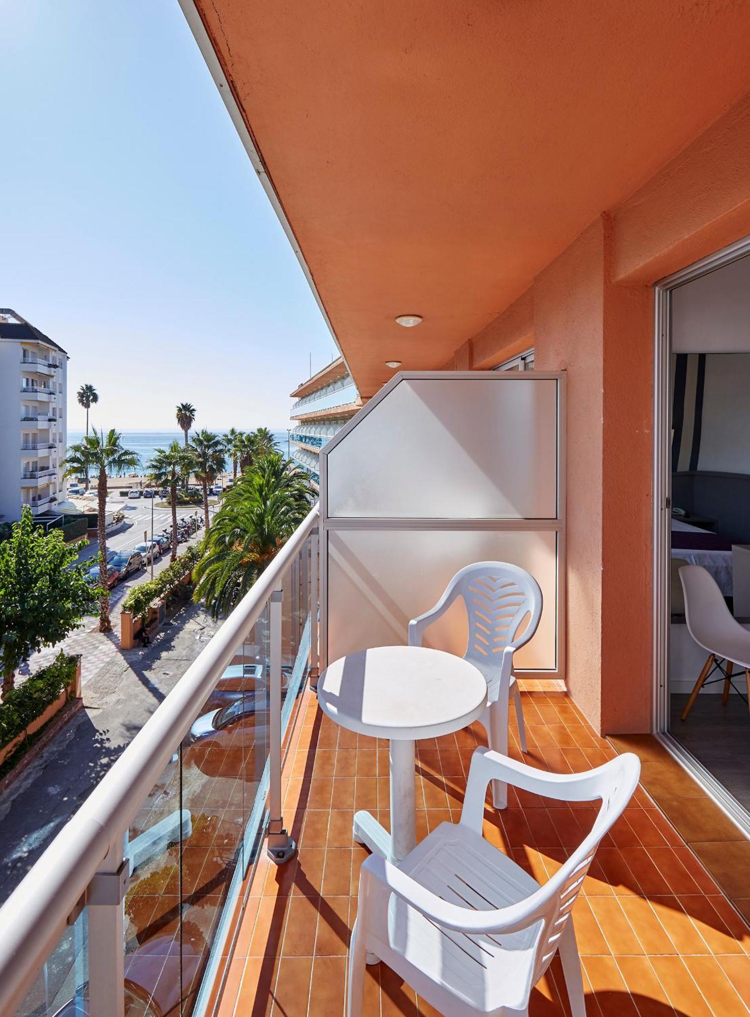 Hotel Surf Mar Lloret de Mar Oda fotoğraf